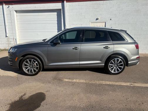 2017 Audi Q7 3.0T Premium Plus