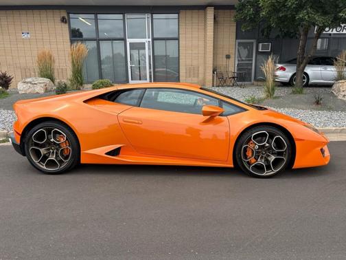 2017 Lamborghini Huracan LP580-2