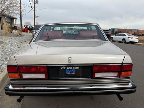 1986 Rolls-Royce Silver Spirit BASE LOW MILEAGE AND ORIGINAL PAINT