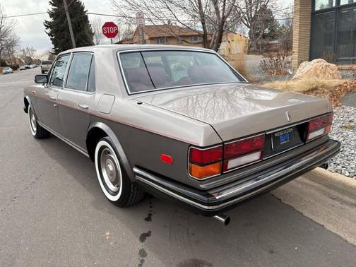 1986 Rolls-Royce Silver Spirit BASE LOW MILEAGE AND ORIGINAL PAINT