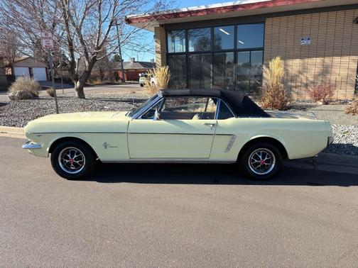 1965 Ford Mustang VERY CLEAN 1965
