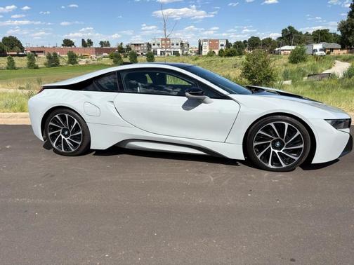 2016 BMW i8 Base