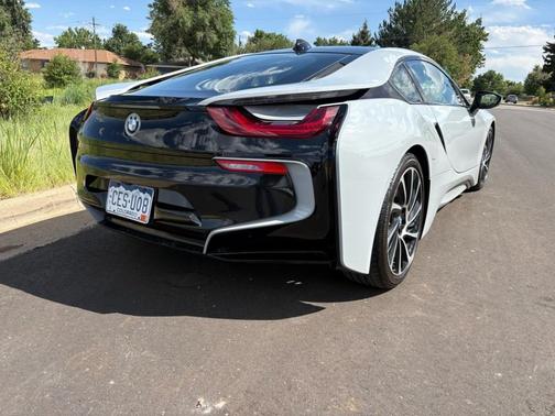2016 BMW i8 Base