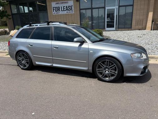 Gray 2007 Audi A4 2.0T Avant quattro