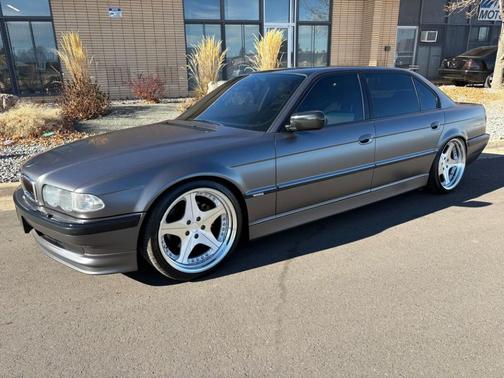 2000 BMW 740 iL