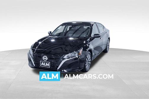 Super Black 2025 Nissan Altima 2.5 SV