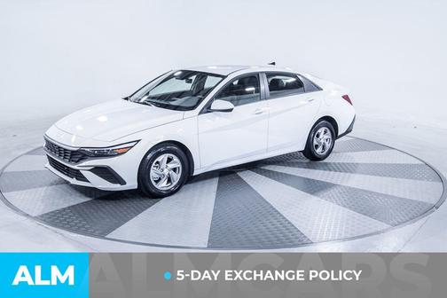Serenity White 2025 Hyundai ELANTRA SE