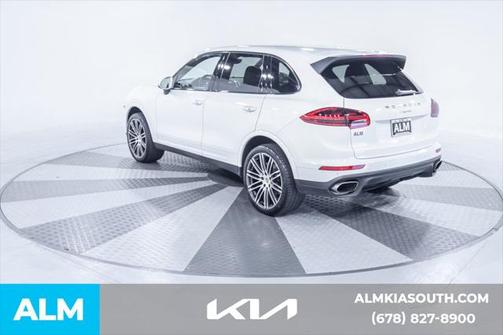 2017 Porsche Cayenne Platinum Edition