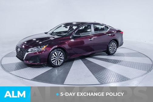 Garnet Pearl Metallic 2025 Nissan Altima 2.5 SV