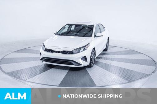 Snow White Pearl 2023 Kia Forte LXS