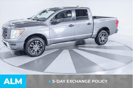 2022 Nissan Titan SV