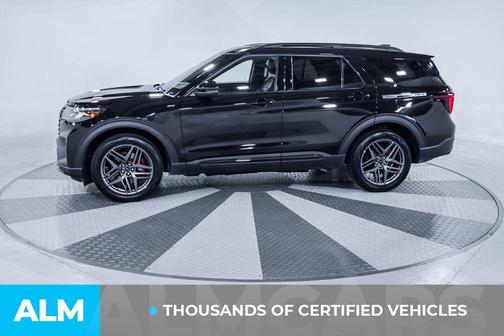 AGATE BLACK METALLIC 2025 Ford Explorer ST-Line