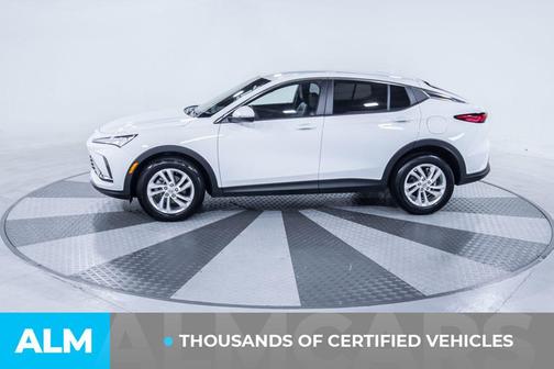 Summit White 2025 Buick Envista Preferred FWD