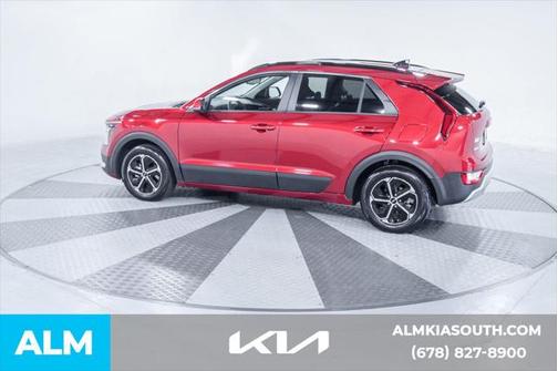 2023 Kia Niro LX
