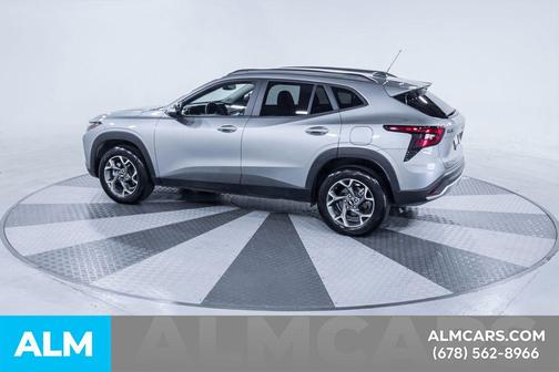 Sterling Gray Metallic 2025 Chevrolet Trax LT