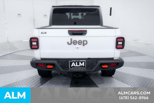 Bright White Clearcoat 2026 Jeep Gladiator Mojave 4x4