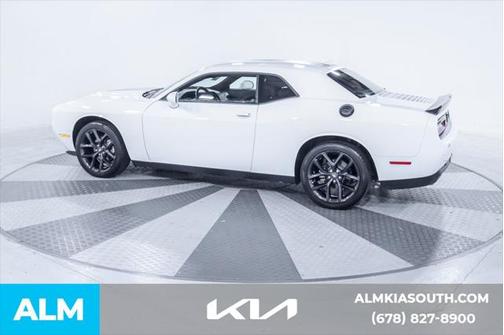 2023 Dodge Challenger SXT