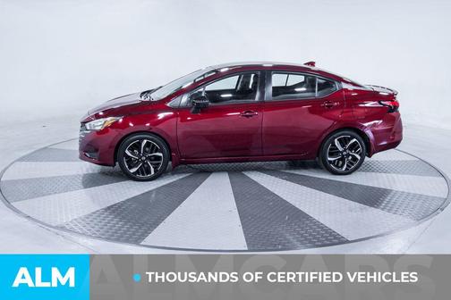 Scarlet Ember Tintcoat 2023 Nissan Versa 1.6 S