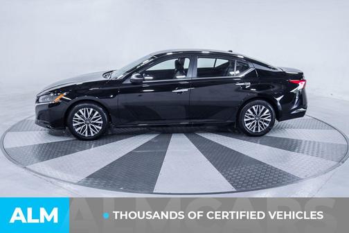Super Black 2025 Nissan Altima 2.5 SV