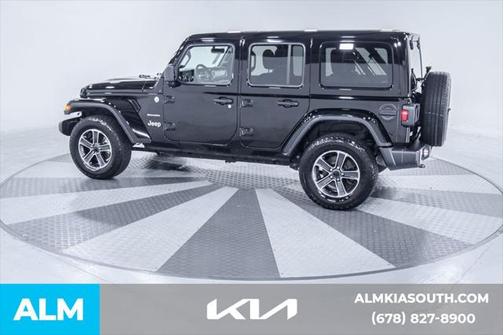 2023 Jeep Wrangler 4-Door Sahara