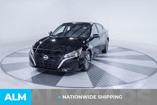 Super Black 2025 Nissan Altima 2.5 SV