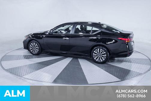 Super Black 2025 Nissan Altima 2.5 SV