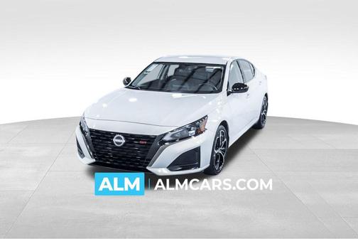 2025 Nissan Altima SR FWD