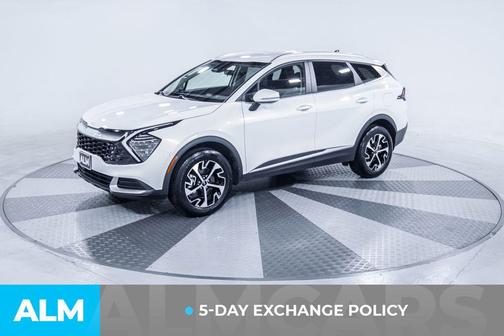 Snow White Pearl 2024 Kia Sportage Hybrid EX