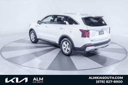 2024 Kia Sorento LX