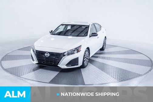 Glacier White 2025 Nissan Altima 2.5 SV