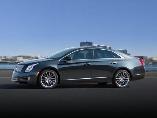 White Diamond Tricoat 2014 Cadillac XTS Luxury