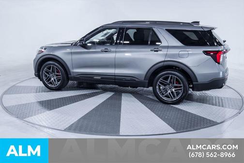 CARBONIZED GRAY METALLIC 2025 Ford Explorer ST-Line