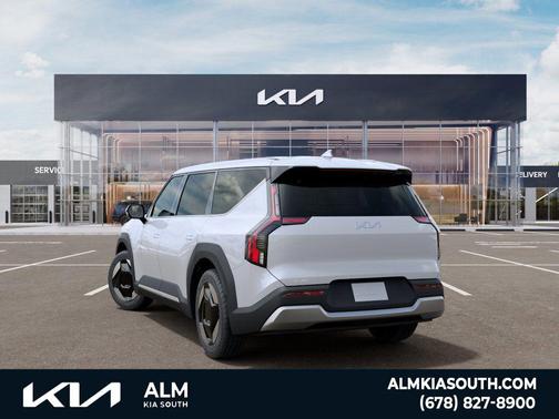 Glacial White Pearl 2026 Kia EV9 Light Long Range
