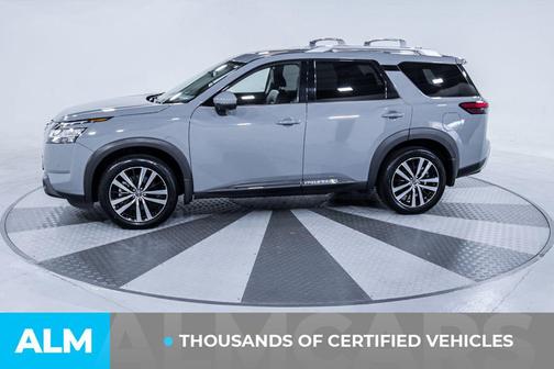 2023 Nissan Pathfinder Platinum 4WD
