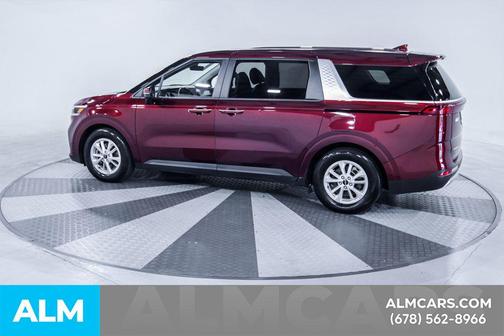 2024 Kia Carnival LX