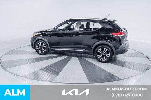 2020 Nissan Kicks SR