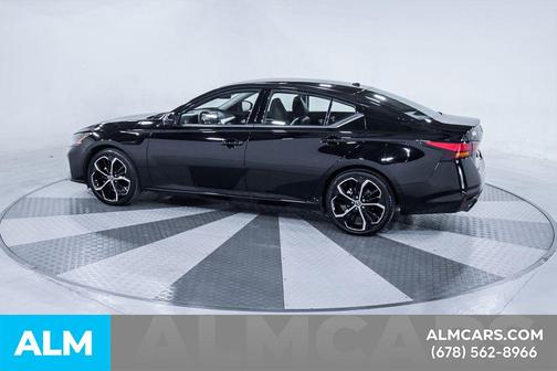 Super Black 2025 Nissan Altima SR FWD