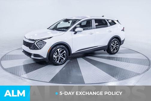 Glacial White Pearl 2025 Kia Sportage EX