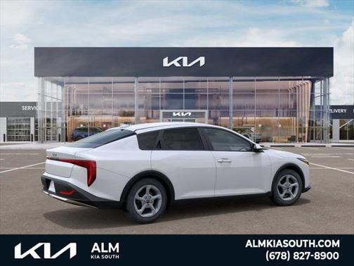 2025 Kia K4 LXS