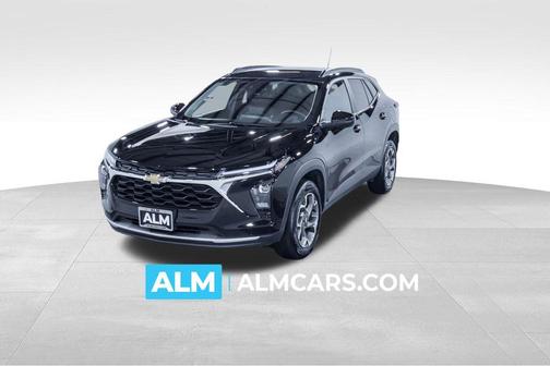 Mosaic Black Metallic 2025 Chevrolet Trax LT