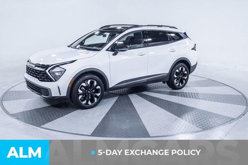 Glacial White Pearl 2023 Kia Sportage X-Line