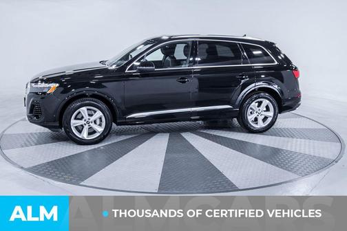 Mythos Black Metallic 2025 Audi Q7 55 Premium