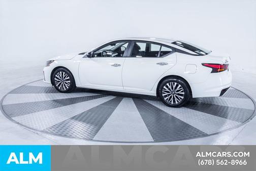 Glacier White 2025 Nissan Altima 2.5 SV