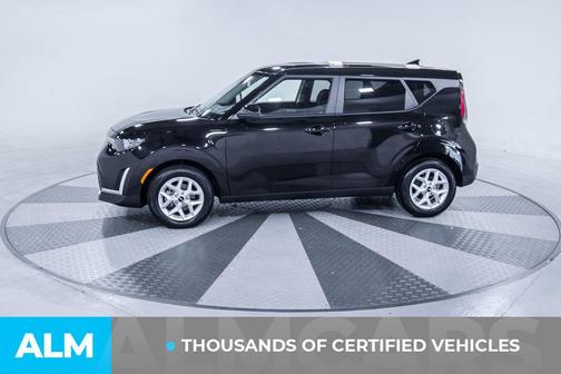 Fusion Black 2025 Kia Soul LX