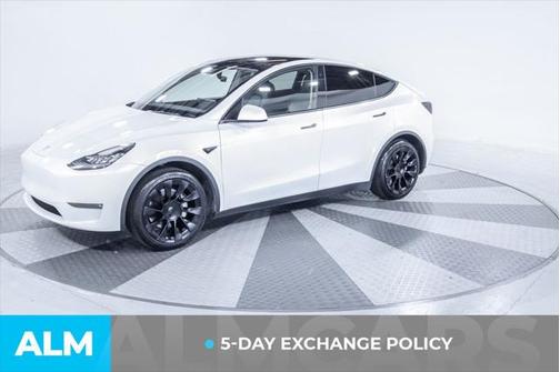 2021 Tesla Model Y Standard Range Rear-Wheel Drive