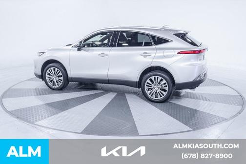 2022 Toyota Venza XLE