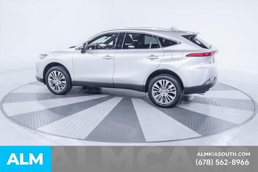 2022 Toyota Venza XLE