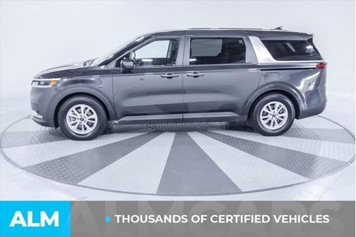 2024 Kia Carnival LX