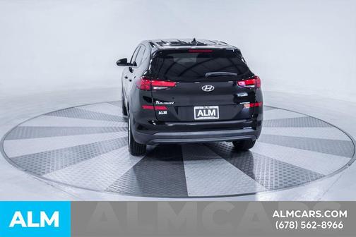 Black Noir Pearl 2019 Hyundai TUCSON SE