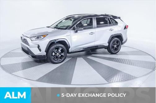 2020 Toyota RAV4 Hybrid SE
